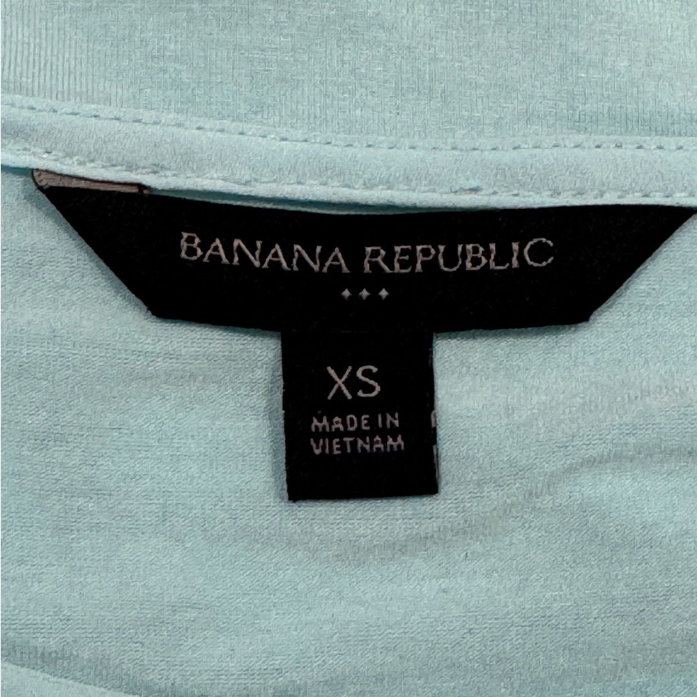 Banana Republic Aqua Short Sleeve Top With Side Buttons Size XS - Picture 4 of 4